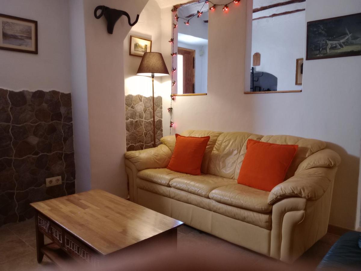 Casa En La Plaza, Hinojares - Ideal For Exploring The Area Zewnętrze zdjęcie